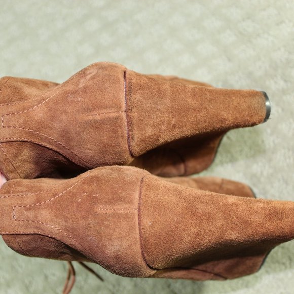 Jessica Simpson Size 7.5M Brown Suede 4.5" Wedge Lift Booties - Picture 5 of 6